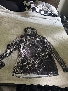 XL Unisex SA Undee armour pullover hoodie